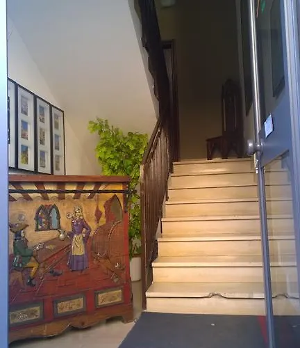 Almi Bed and breakfast 4*
